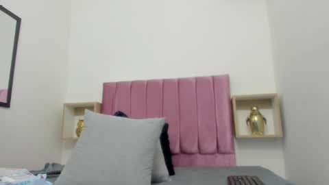 Snapshot of evelyn_morgan1 chatting on February 28, 7:58 am evelyn_morgan1 online show from February 28, 7:58 am