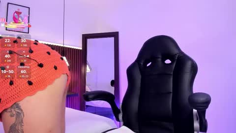 evelyn online show from October 23, 2:11 am