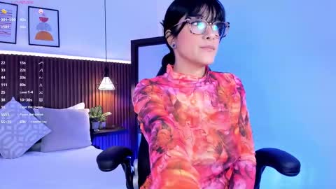 evelyn online show from November 9, 1:37 am