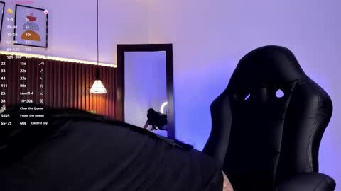 evelyn online show from November 25, 2:11 am