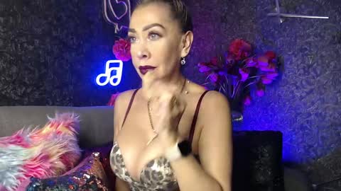 EvelynaGrey online show from January 22, 5:16 am