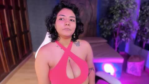  Evelyn  online show from December 22, 12:13 pm