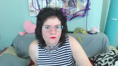 Everly online show from December 11, 6:58 am
