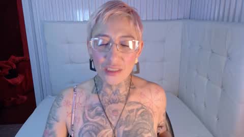 everlyn_sexx online show from March 1, 3:36 pm