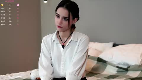 Snapshot of evervessi chatting on October 25, 4:20 am Anita online show from October 25, 4:20 am