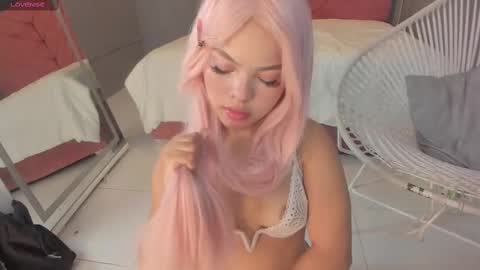 Snapshot of everyh chatting on September 12, 8:31 pm Sophia online show from September 12, 8:31 pm