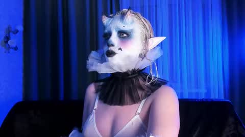 Forget me not eve on CB online show from October 31, 5:47 pm