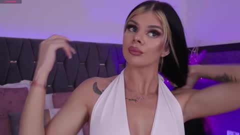 EvieeBliss online show from March 21, 9:03 am