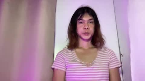 Snapshot of evielyn23 chatting on March 2, 10:22 am evielyn23 online show from March 2, 10:22 am