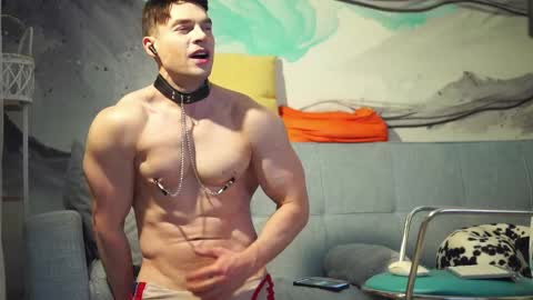 Snapshot of evildavil chatting on February 14, 2:07 am David online show from February 14, 2:07 am