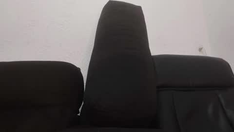 Snapshot of evilwhitegirl chatting on October 23, 11:14 pm Melina online show from October 23, 11:14 pm