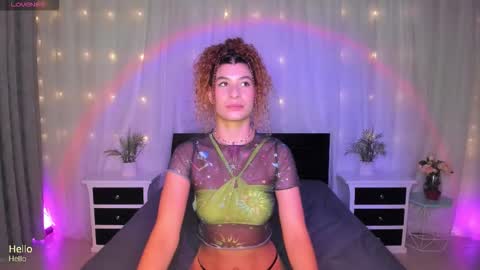 Snapshot of evoletbee chatting on November 18, 2:54 pm Evolet online show from November 18, 2:54 pm