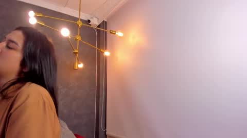 EVOLETTE ANGELS online show from October 7, 8:50 pm