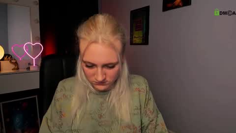 Snapshot of evtida_blossom chatting on March 7, 12:23 pm Evi online show from March 7, 12:23 pm