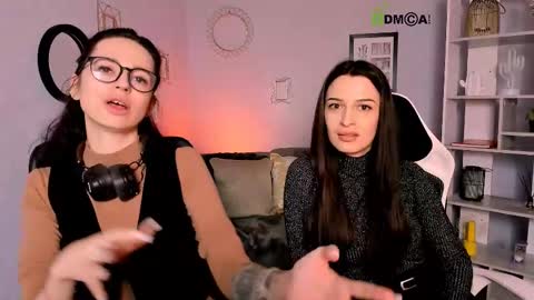 Snapshot of evtida_blossom chatting on March 12, 8:51 am Evi online show from March 12, 8:51 am