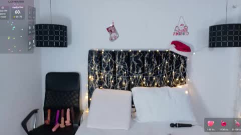 evvaa_moon online show from December 20, 12:12 pm