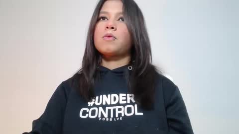 Im Evy online show from January 17, 3:39 pm