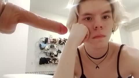 Essa online show from April 4, 5:16 am