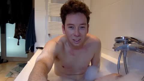 Excuteboy online show from February 26, 9:19 am