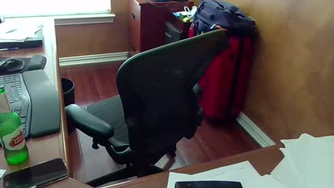 Snapshot of exhibitman69_ldb chatting on October 31, 9:49 pm exhibitman69_ldb online show from October 31, 9:49 pm