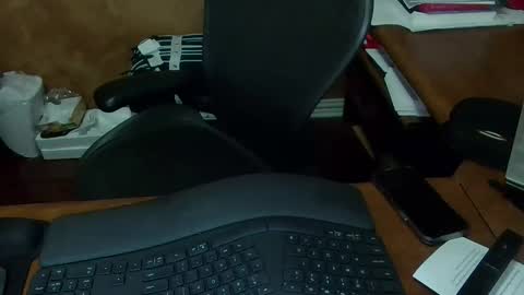 Snapshot of exhibitman69_ldb chatting on February 14, 5:04 am exhibitman69_ldb online show from February 14, 5:04 am