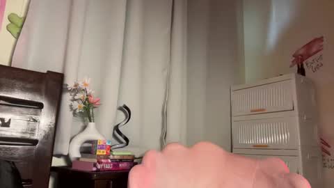 Snapshot of exoo_exoo_07 chatting on December 14, 3:56 am Angela online show from December 14, 3:56 am