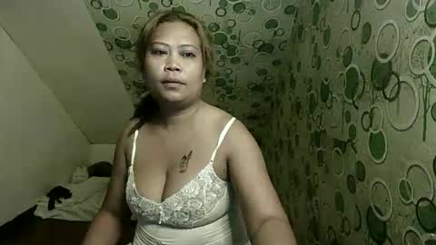 exoticapril01 online show from March 12, 5:52 pm