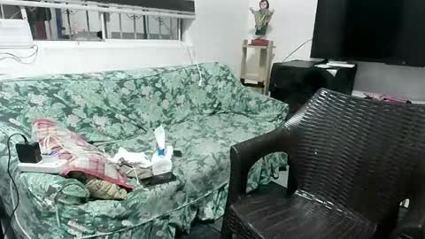 exoticapril01 online show from April 6, 7:04 pm