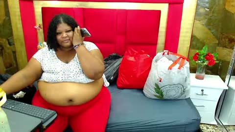 Snapshot of exoticbigmandx chatting on February 1, 11:37 pm Mandy online show from February 1, 11:37 pm