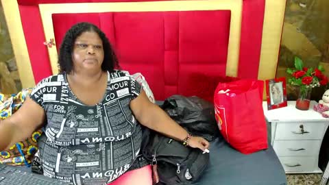 Snapshot of exoticbigmandx chatting on November 4, 8:41 pm Mandy online show from November 4, 8:41 pm