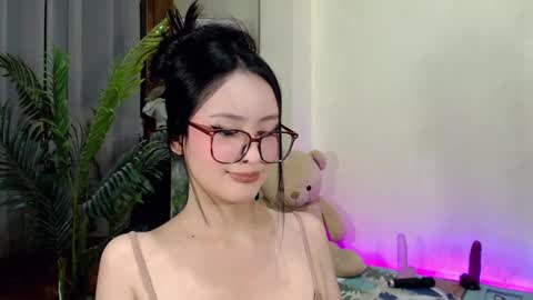 Snapshot of expensive_candyx chatting on February 27, 2:32 pm Candy online show from February 27, 2:32 pm