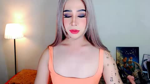 expensive_elise online show from February 25, 2:48 pm