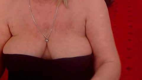 Snapshot of experiencedalana chatting on February 9, 11:57 pm Alana online show from February 9, 11:57 pm