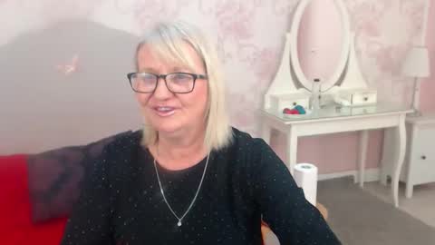 Alana online show from April 12, 1:10 am