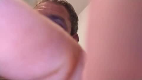 Snapshot of experttreecompany chatting on February 14, 1:46 am experttreecompany online show from February 14, 1:46 am