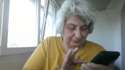 ExquisiteMature online show from April 6, 10:38 am