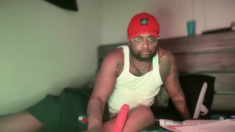 Snapshot of extendoklitftm chatting on February 13, 12:43 pm ExtendoKlit online show from February 13, 12:43 pm