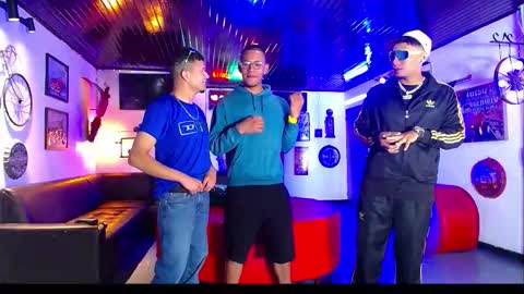 extrangers online show from January 17, 1:16 pm