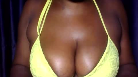 extremelywetgirl_ online show from April 3, 5:05 am