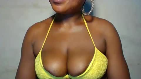 extremelywetgirl_ online show from April 14, 10:38 pm