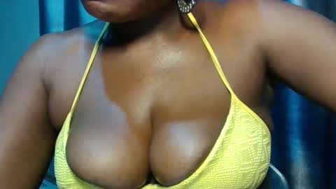 extremelywetgirl_ online show from April 15, 10:44 am