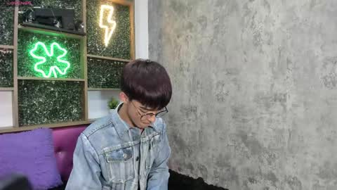 Eyden online show from March 30, 7:59 pm