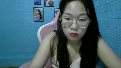 Snapshot of eyewet chatting on June 9, 1:39 am Eye online show from June 9, 1:39 am