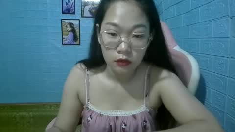 Snapshot of eyewet chatting on June 25, 12:10 am Eye online show from June 25, 12:10 am
