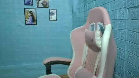 Snapshot of eyewet chatting on June 29, 2:29 am Eye online show from June 29, 2:29 am
