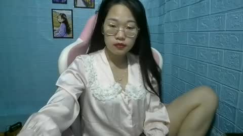 Snapshot of eyewet chatting on July 6, 8:00 pm Eye online show from July 6, 8:00 pm