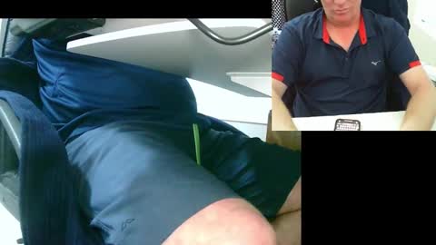 Snapshot of ezondi1 chatting on January 22, 11:21 pm EZONDI online show from January 22, 11:21 pm