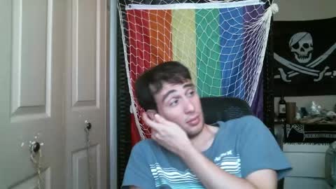 Snapshot of ezra_naamah chatting on May 7, 5:07 pm Ezra Naamah online show from May 7, 5:07 pm