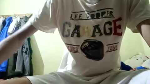 Snapshot of ezz_3zoo1 chatting on June 15, 10:12 pm weza online show from June 15, 10:12 pm