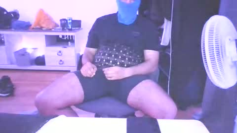 ezzteban935 online show from April 11, 1:32 am